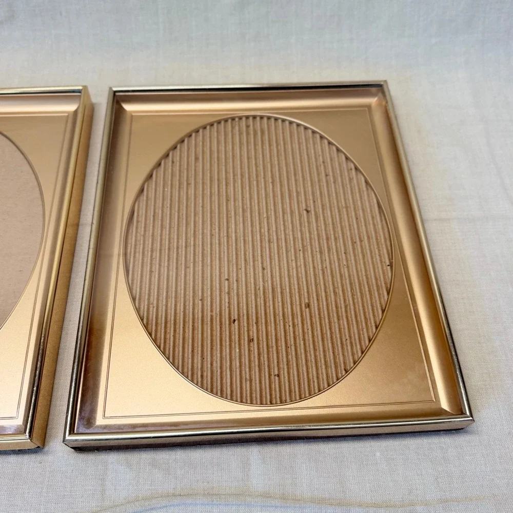 Vintage Gold Tone Oval Picture Frames Set of 2 Wall Hanging Gallery Decor 1970s